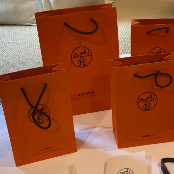 HERMÈS BUNDLE - Picture 10 of 12